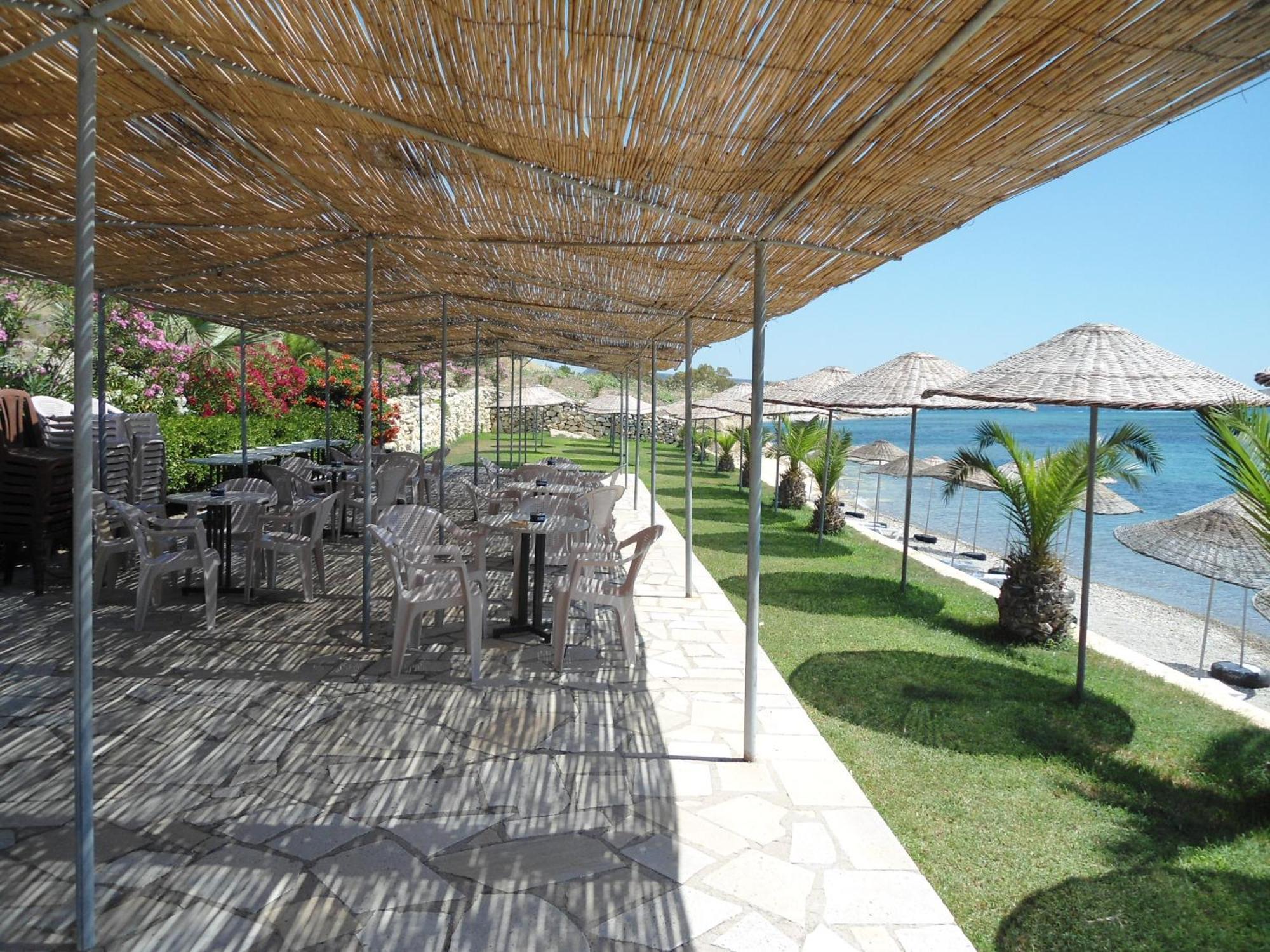 Teras Motel فوكا المظهر الخارجي الصورة